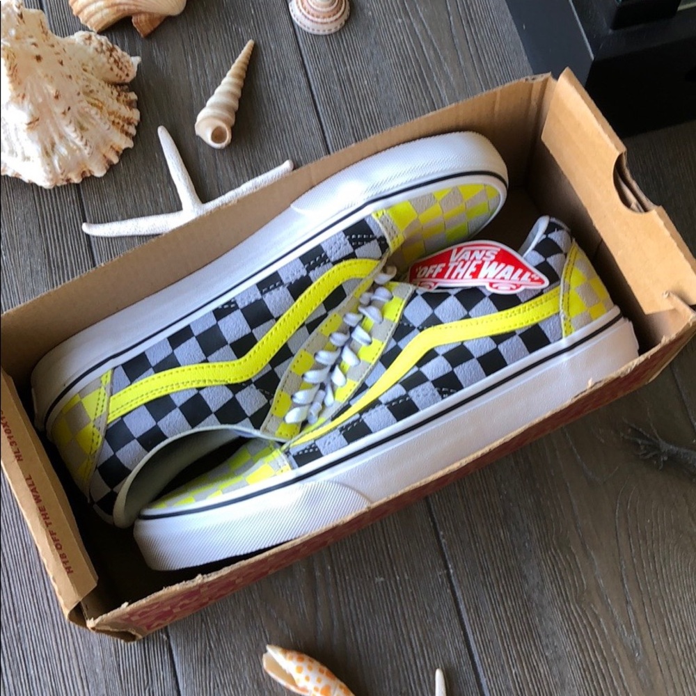 🌴🌼VANS- SUEDE CHECKERED OLD SCHOOL🌼🌴 - Picture 11 of 11